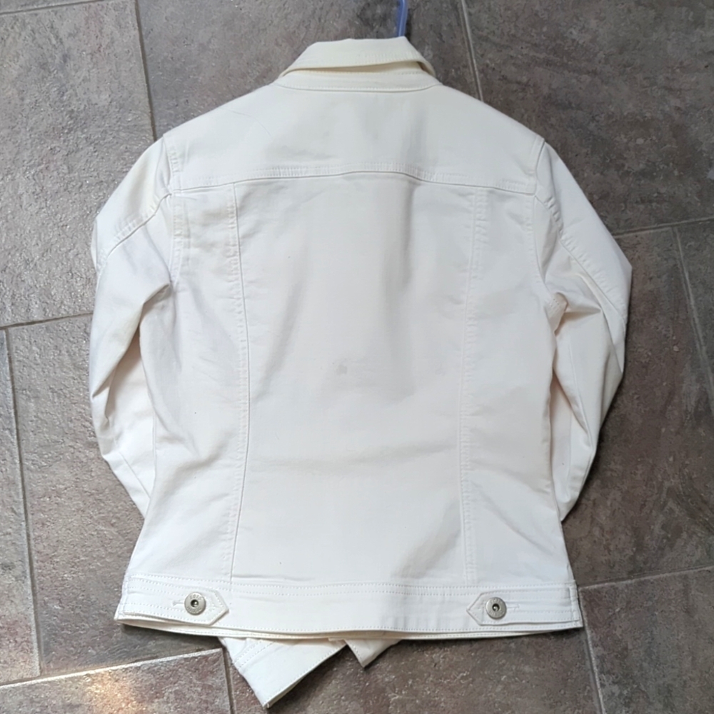 Jean Jacket - Picture 3 of 4